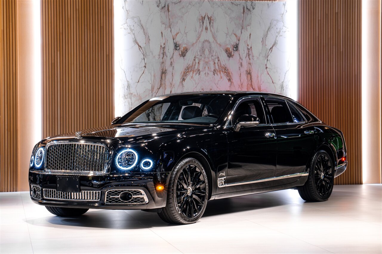 2019 Bentley Mulsanne   - Photo 1 - Beverly Hills, CA 90212