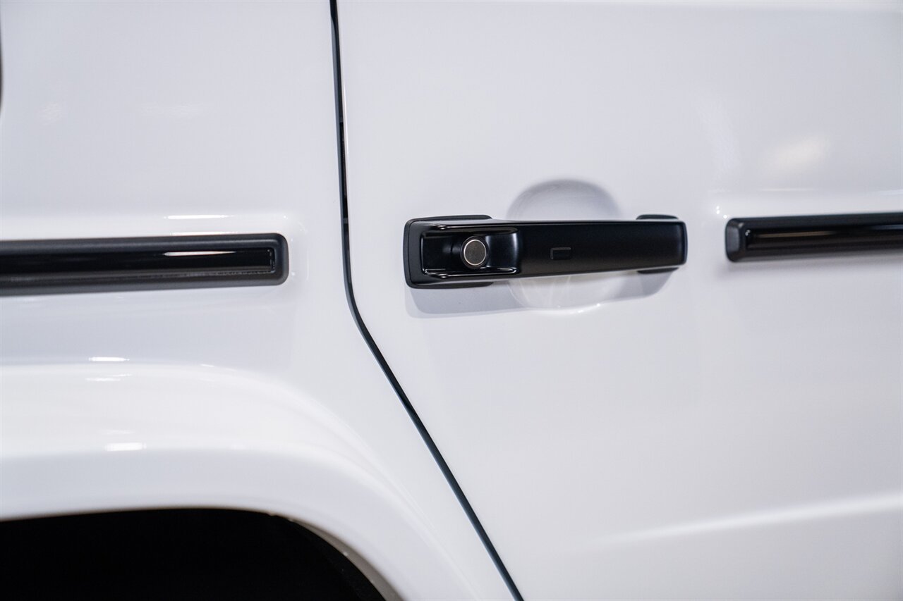 2026 Mercedes-Benz AMG G 63 - Photo 10 - Beverly Hills, CA 90212
