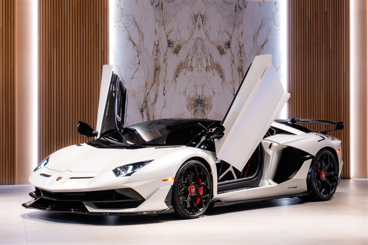 2020 Lamborghini Aventador LP 770-4 SVJ   - Photo 2 - Beverly Hills, CA 90212