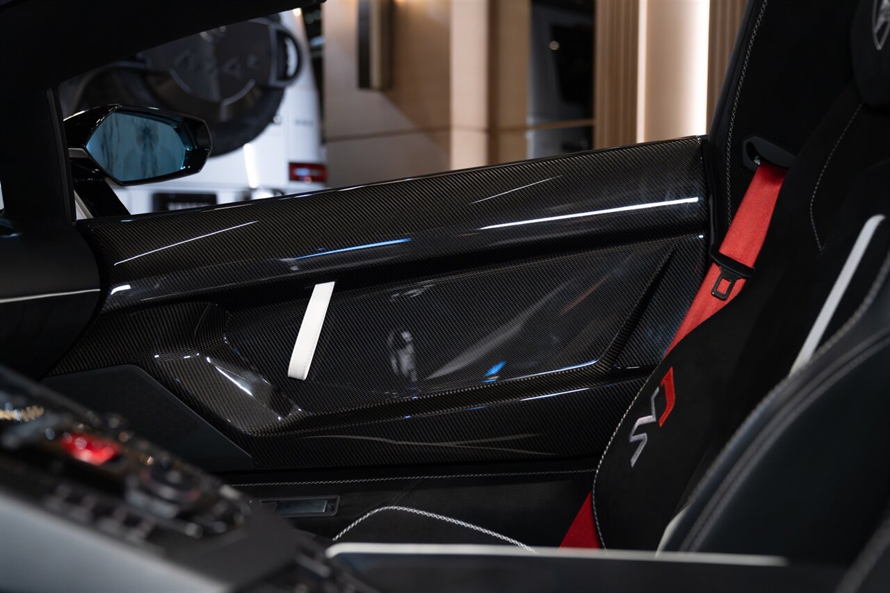 2020 Lamborghini Aventador LP 770-4 SVJ   - Photo 16 - Beverly Hills, CA 90212