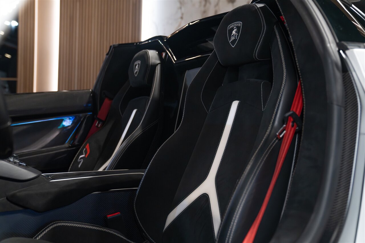 2020 Lamborghini Aventador LP 770-4 SVJ   - Photo 18 - Beverly Hills, CA 90212
