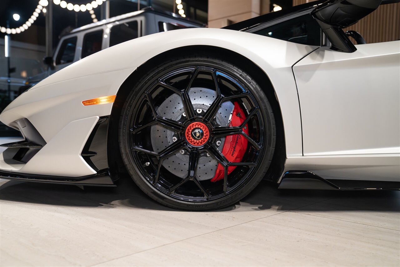 2020 Lamborghini Aventador LP 770-4 SVJ   - Photo 23 - Beverly Hills, CA 90212