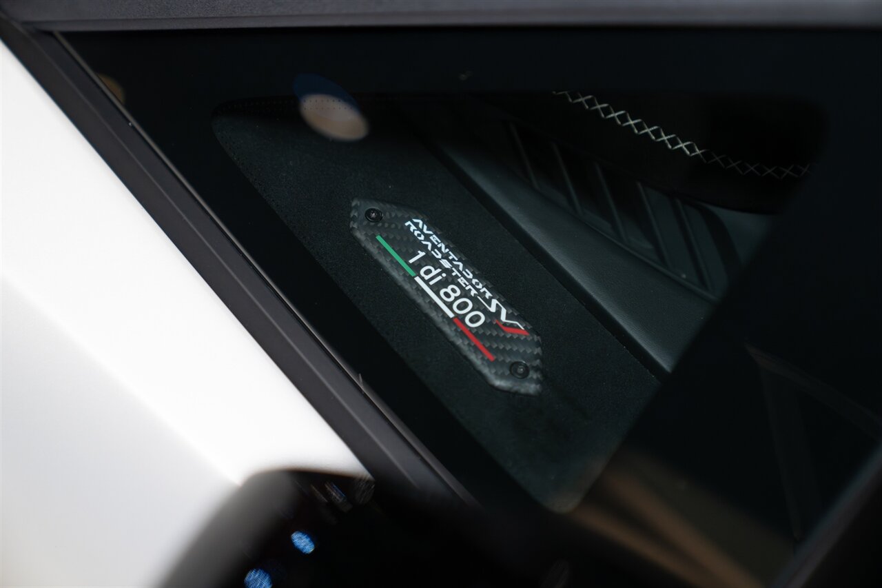 2020 Lamborghini Aventador LP 770-4 SVJ   - Photo 37 - Beverly Hills, CA 90212