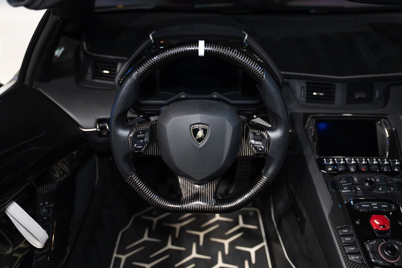 2020 Lamborghini Aventador LP 770-4 SVJ   - Photo 20 - Beverly Hills, CA 90212