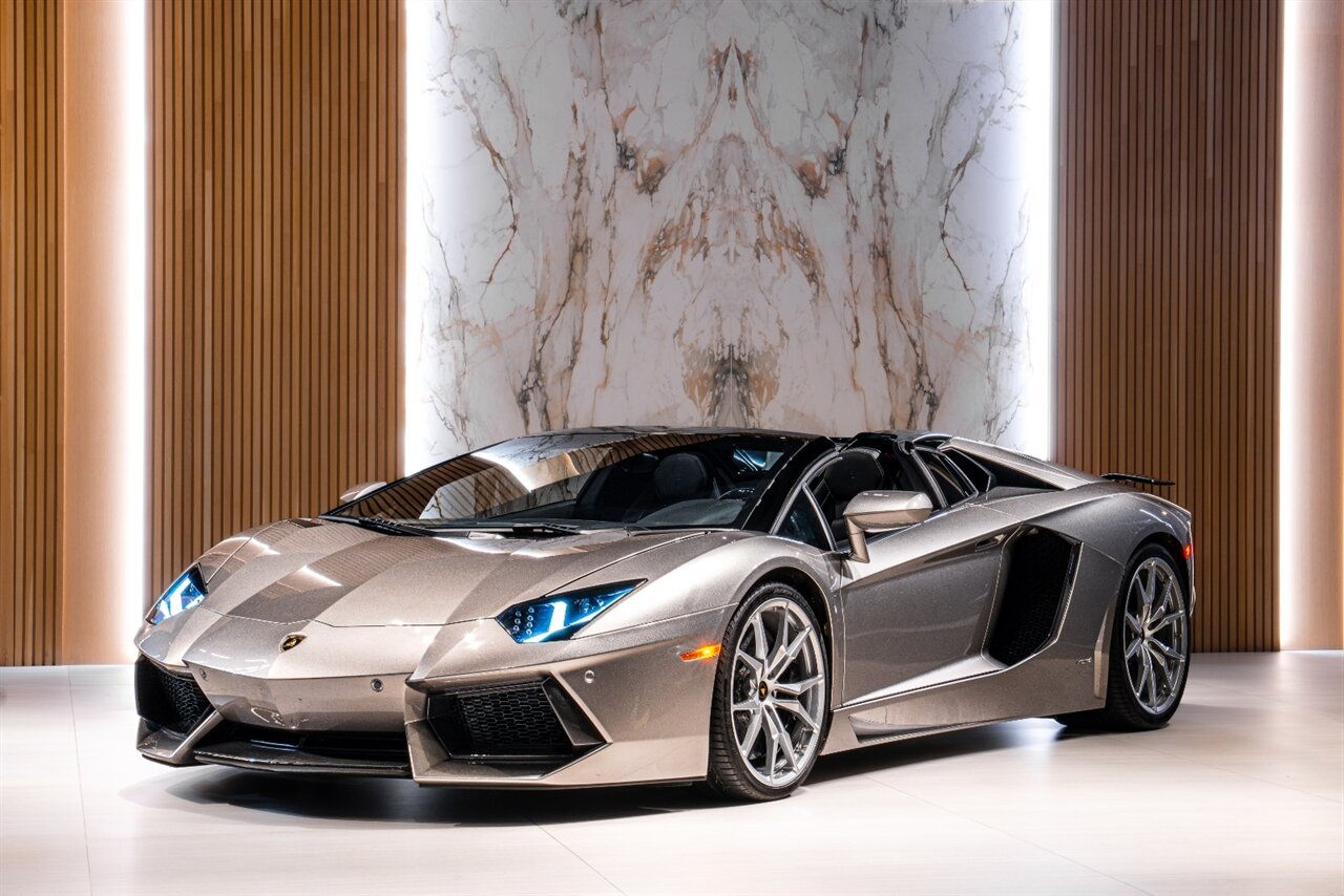 2014 Lamborghini Aventador Roadster LP 700-4   - Photo 1 - Beverly Hills, CA 90212