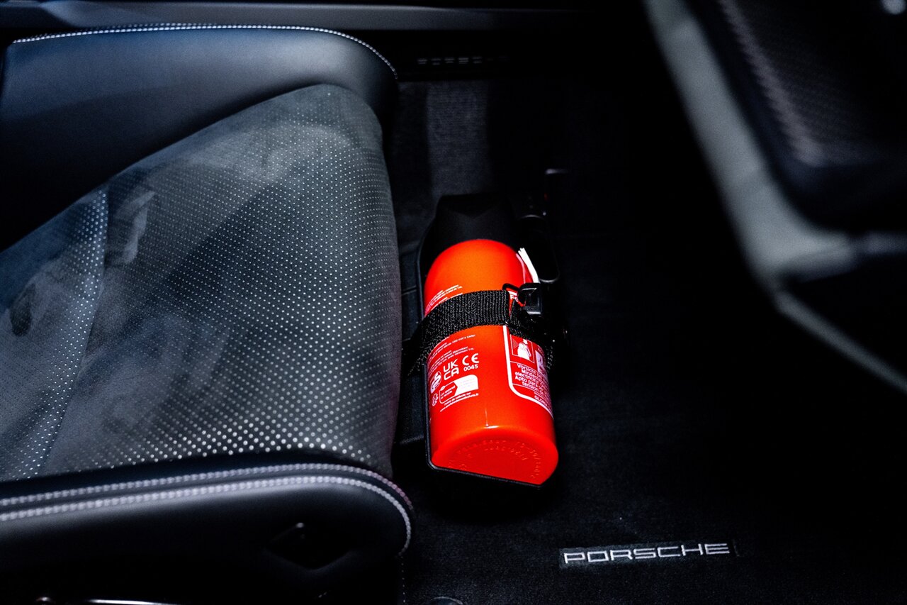 2024 Porsche 911 GT3 RS   - Photo 29 - Beverly Hills, CA 90212