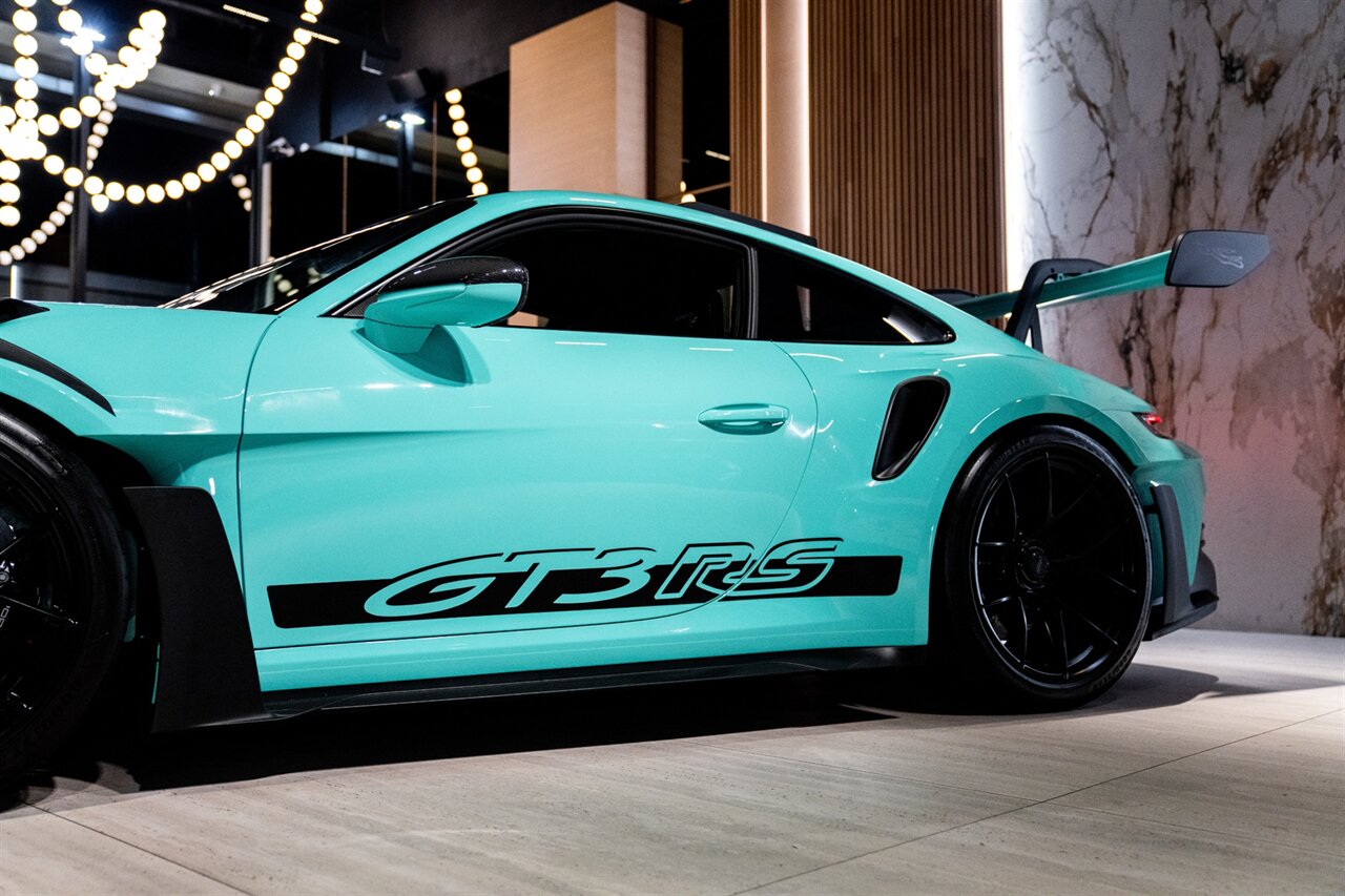 2024 Porsche 911 GT3 RS   - Photo 16 - Beverly Hills, CA 90212
