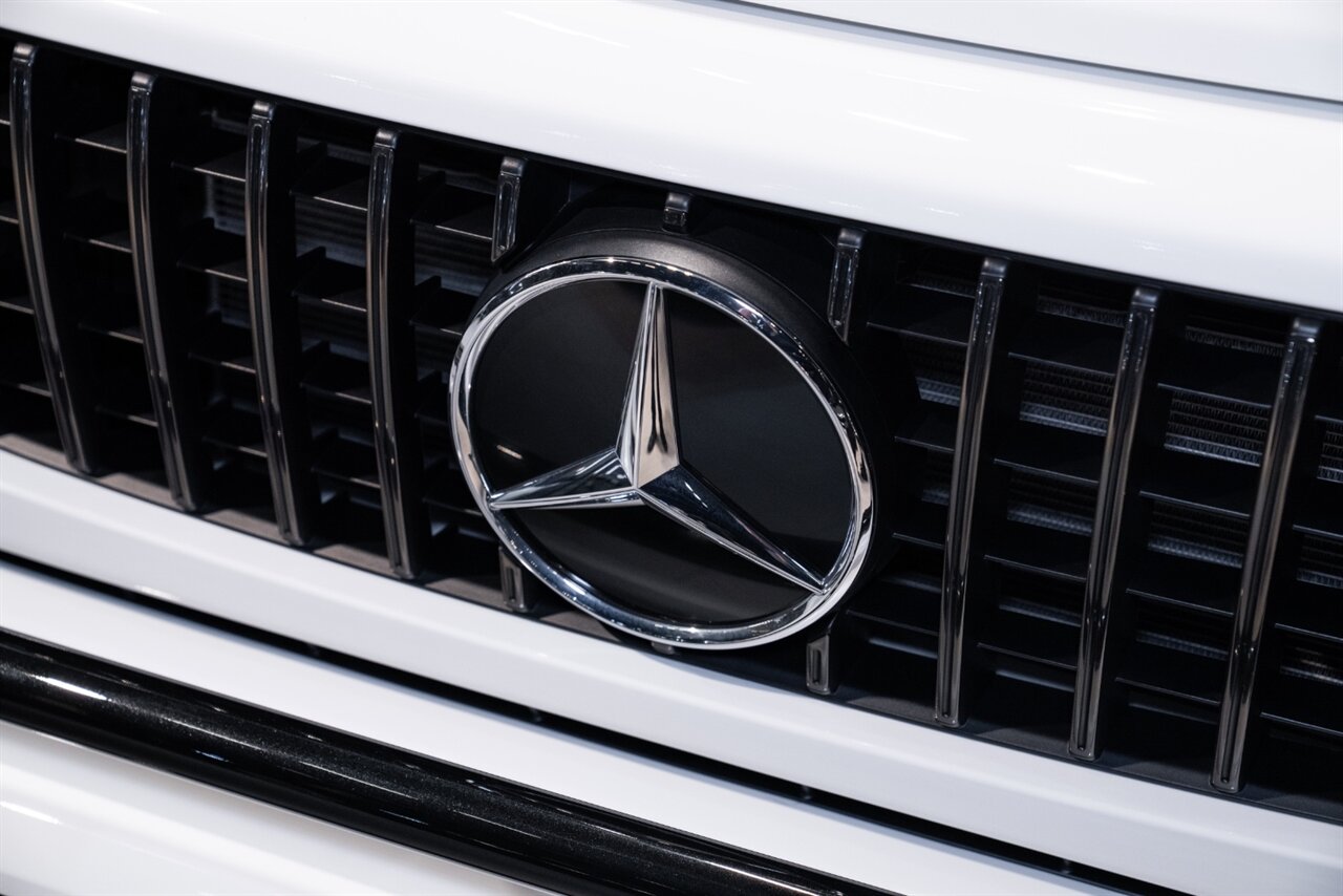 2025 Mercedes-Benz AMG G 63   - Photo 21 - Beverly Hills, CA 90212