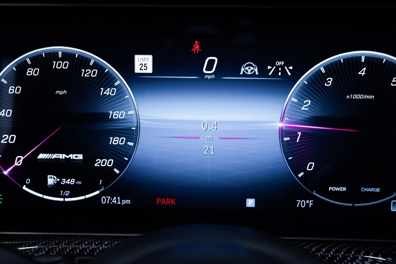 2025 Mercedes-Benz AMG G 63   - Photo 16 - Beverly Hills, CA 90212