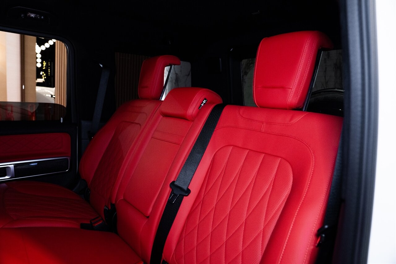2025 Mercedes-Benz AMG G 63   - Photo 12 - Beverly Hills, CA 90212