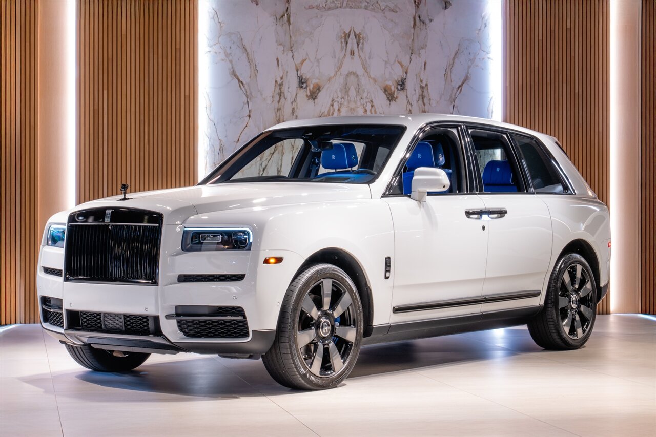 2023 Rolls-Royce Cullinan   - Photo 1 - Beverly Hills, CA 90212