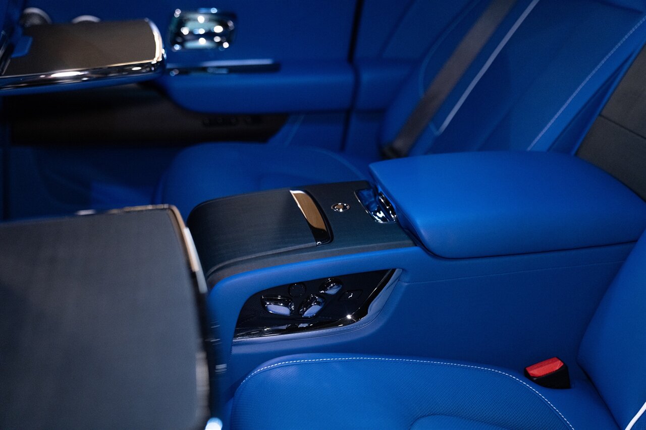 2023 Rolls-Royce Cullinan   - Photo 34 - Beverly Hills, CA 90212