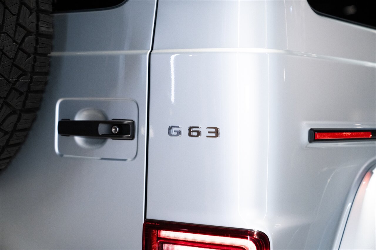 2022 Mercedes-Benz AMG G 63 4x4 Squared   - Photo 27 - Beverly Hills, CA 90212