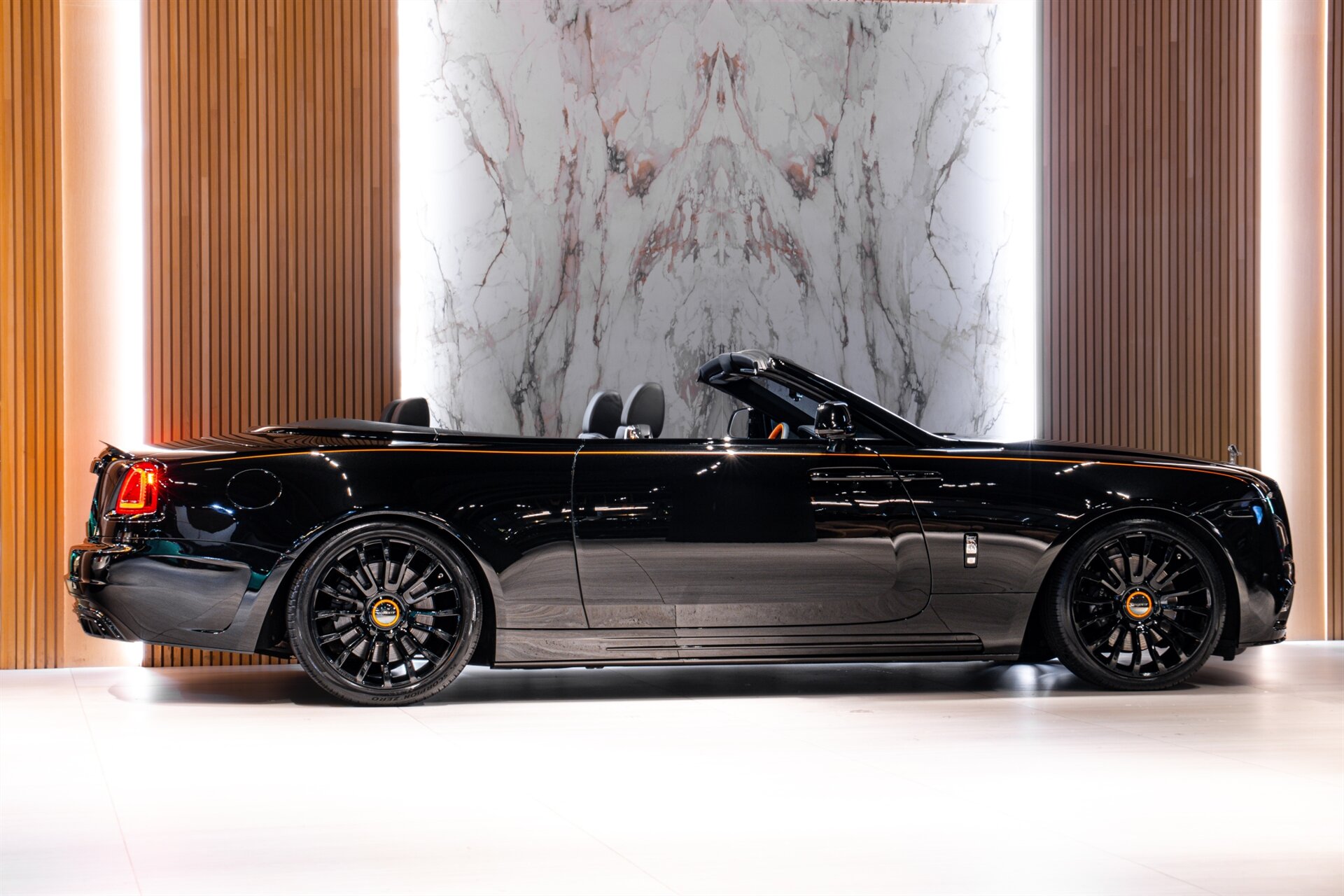 2019 Rolls-Royce Dawn Mansory - Photo 6