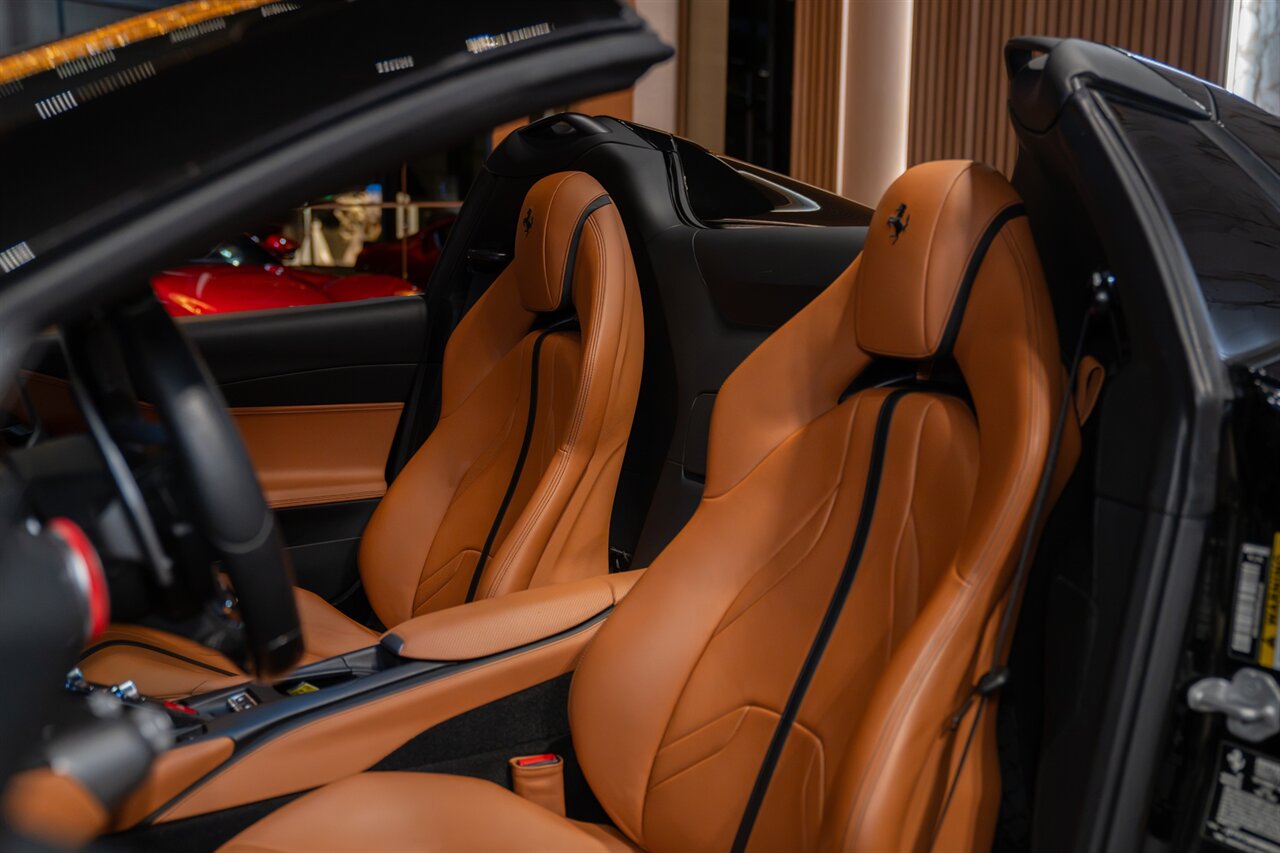 2021 Ferrari 812 GTS   - Photo 7 - Beverly Hills, CA 90212