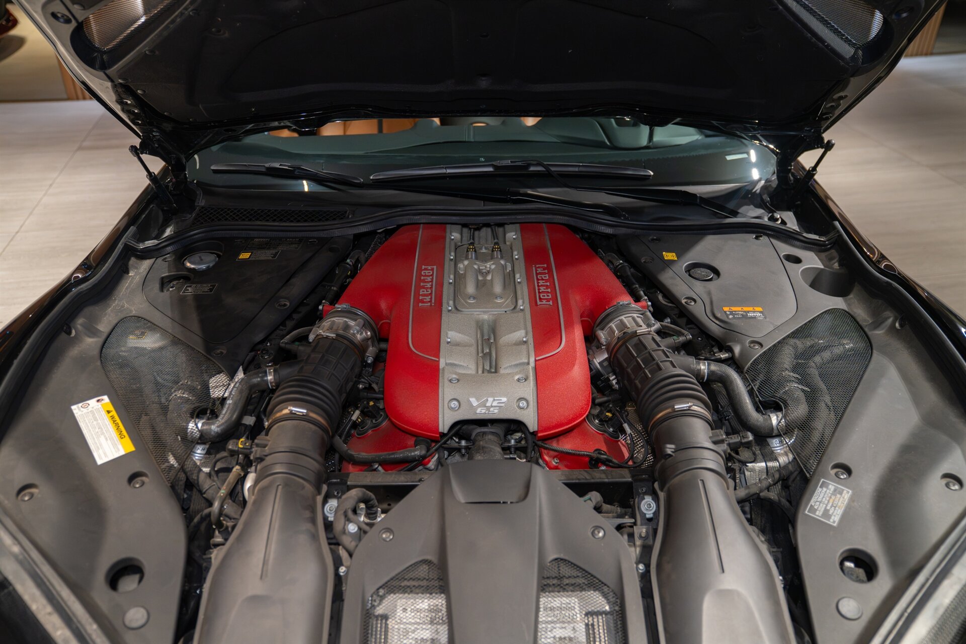 2021 Ferrari 812 GTS - Photo 32