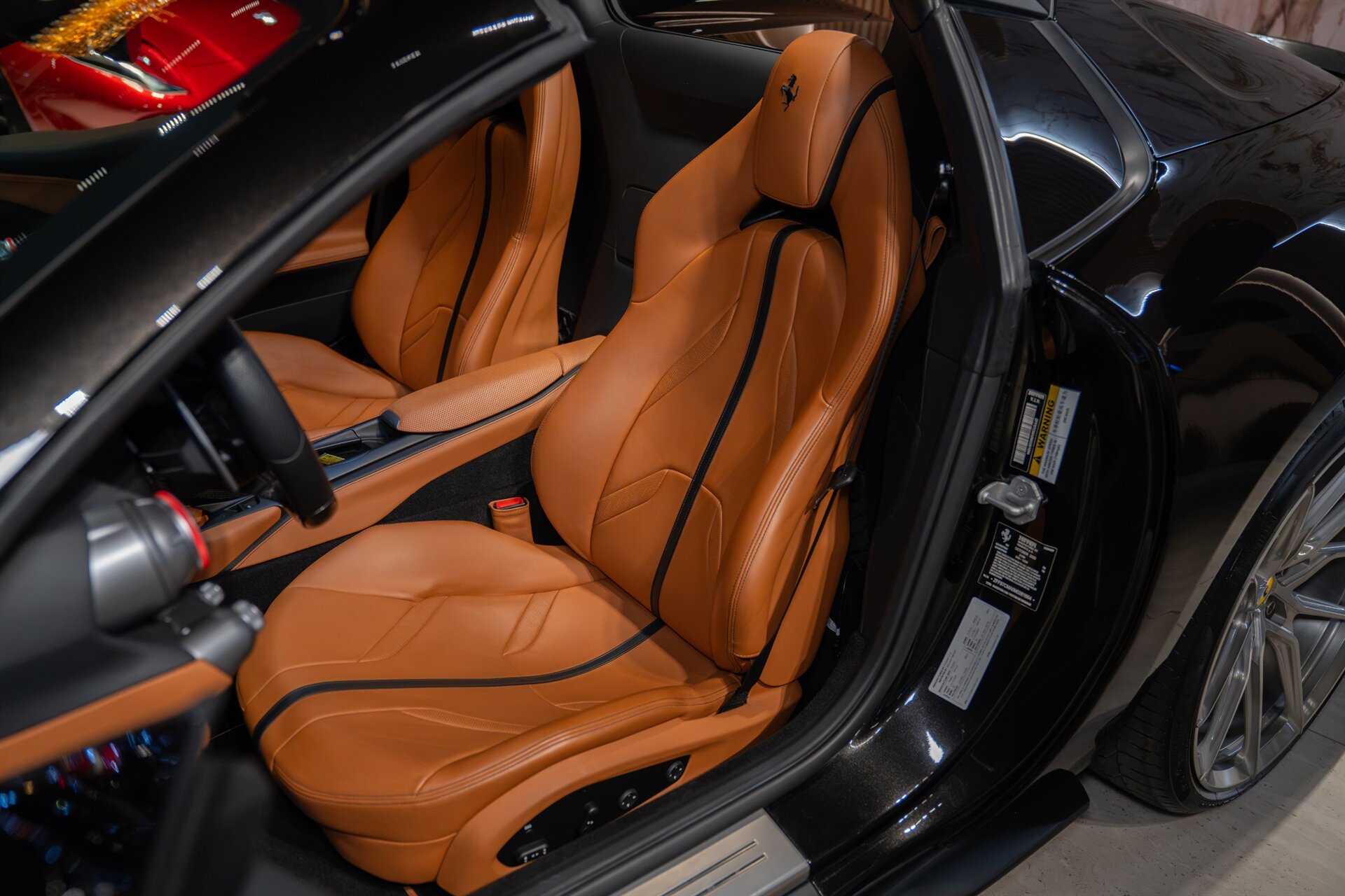 2021 Ferrari 812 GTS - Photo 8