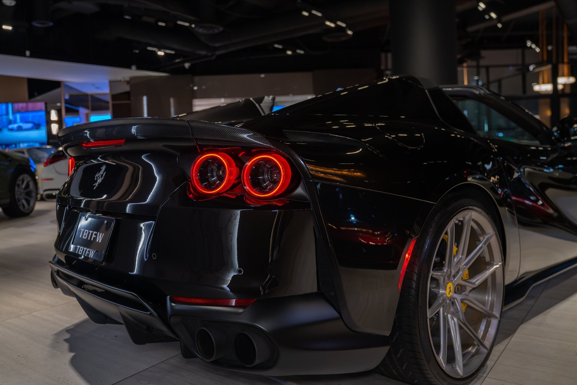 2021 Ferrari 812 GTS - Photo 24