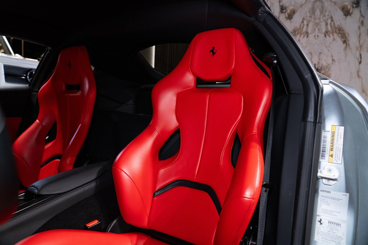 2019 Ferrari 812 Superfast - Photo 6 - Beverly Hills, CA 90212