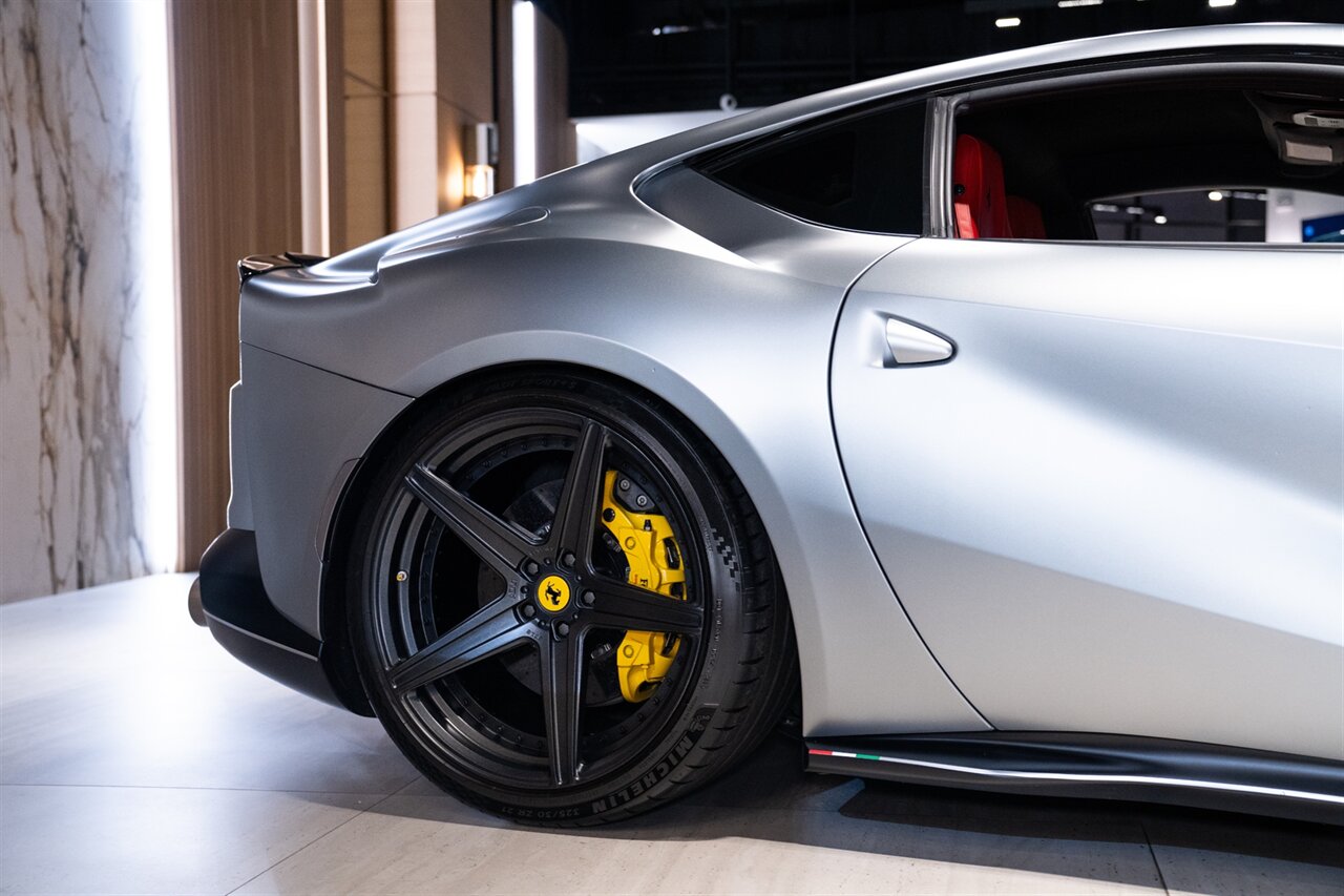 2019 Ferrari 812 Superfast - Photo 23 - Beverly Hills, CA 90212