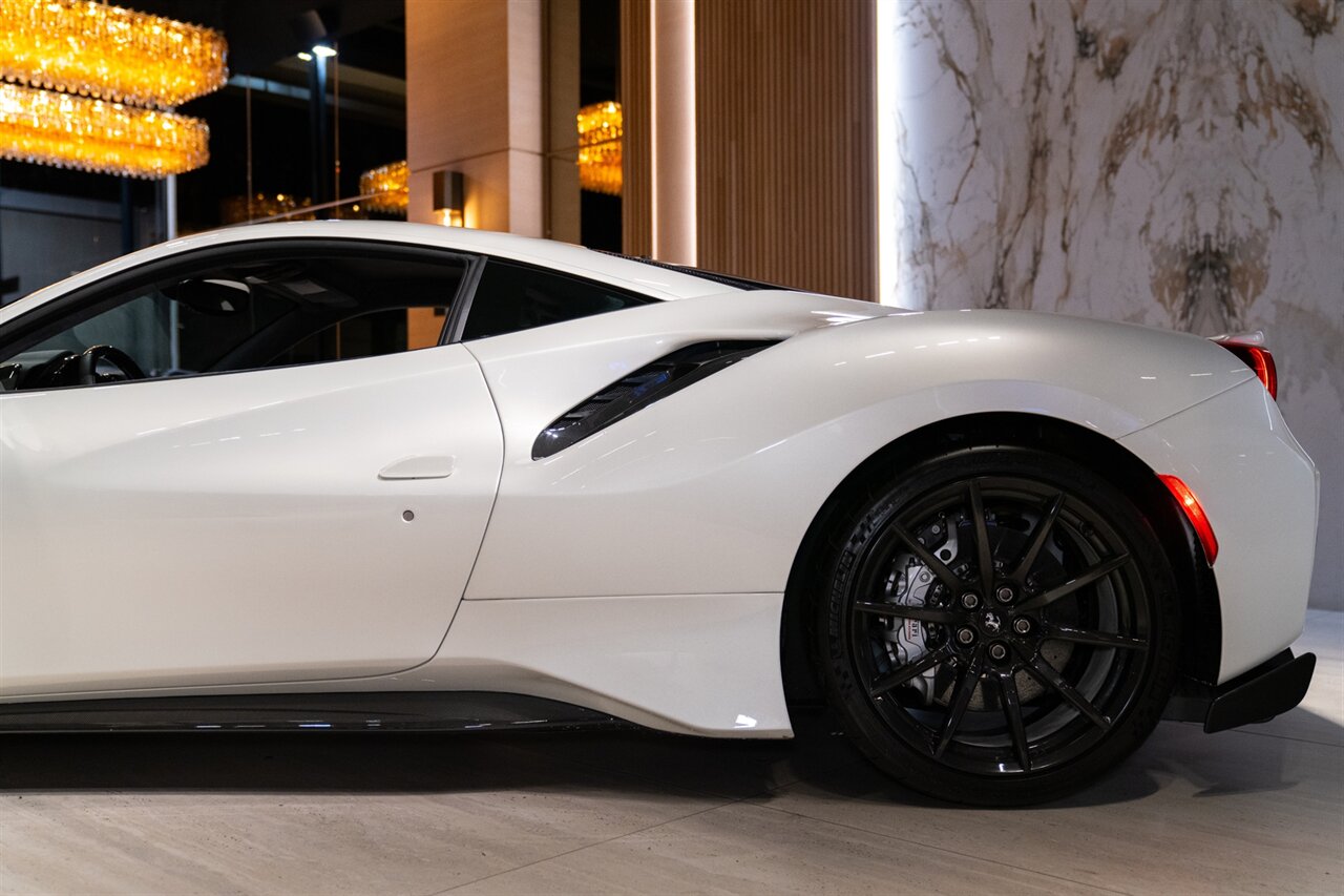2019 Ferrari 488 Pista   - Photo 19 - Beverly Hills, CA 90212