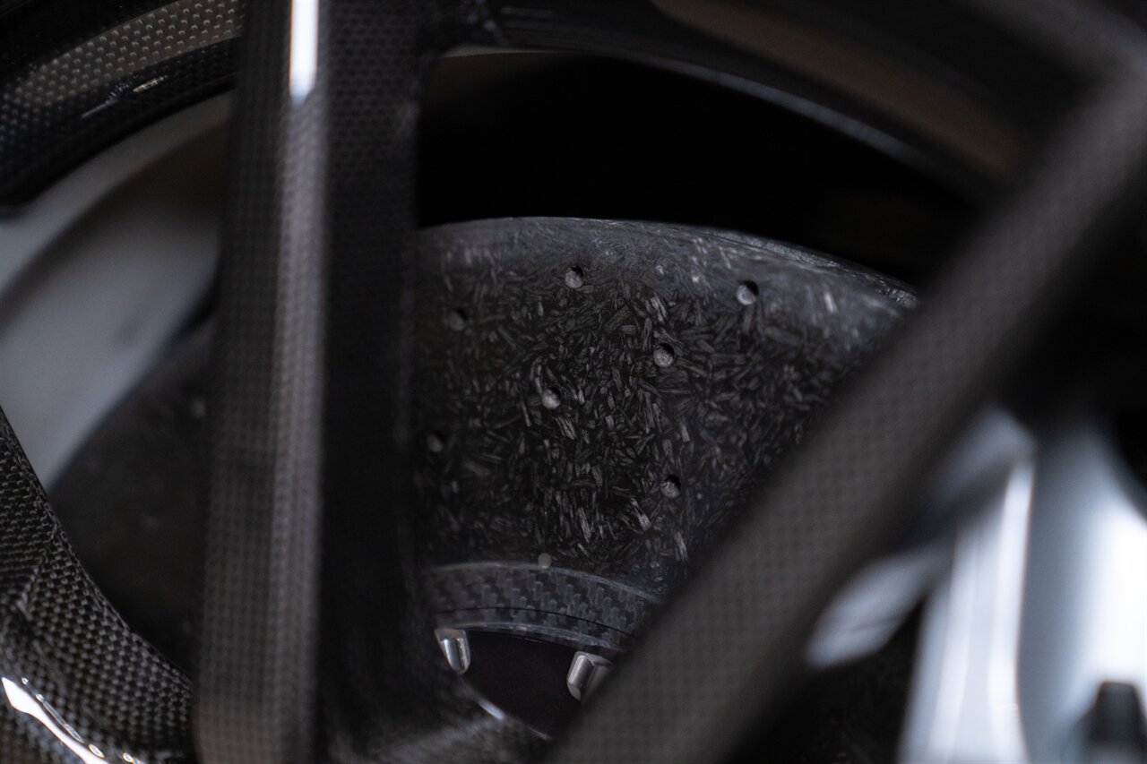 2019 Ferrari 488 Pista   - Photo 16 - Beverly Hills, CA 90212