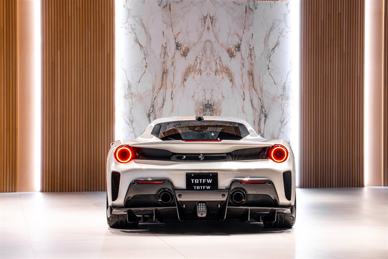 2019 Ferrari 488 Pista   - Photo 4 - Beverly Hills, CA 90212