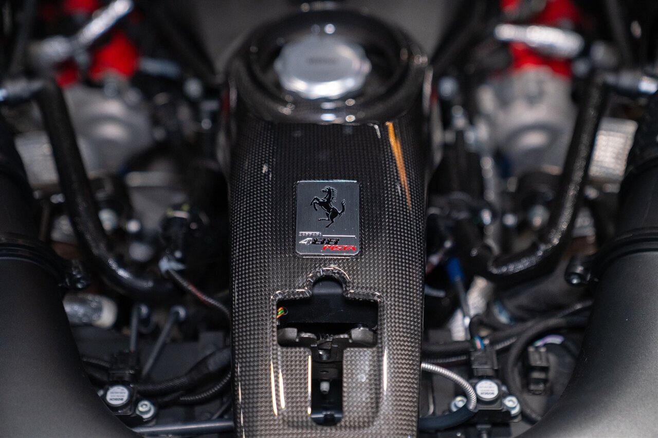 2019 Ferrari 488 Pista   - Photo 39 - Beverly Hills, CA 90212