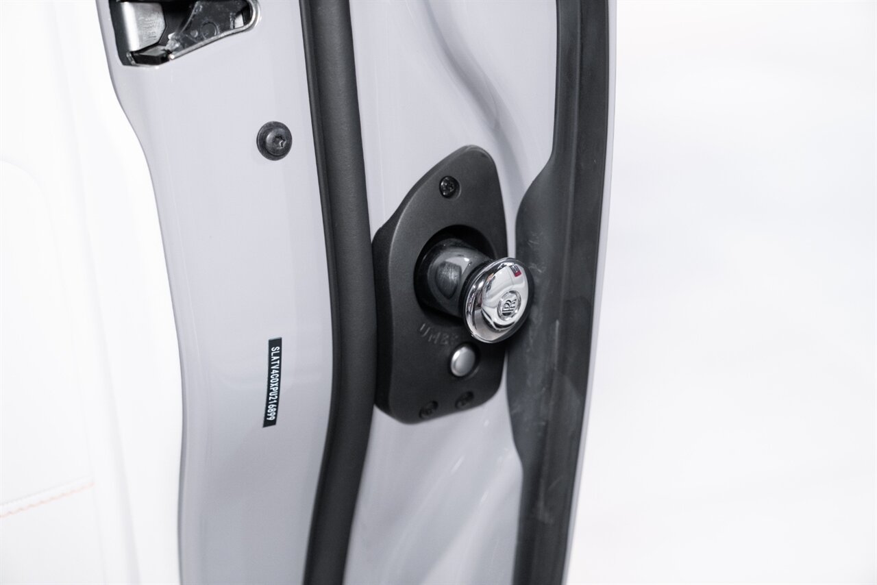 2023 Rolls-Royce Cullinan - Photo 22 - Beverly Hills, CA 90212