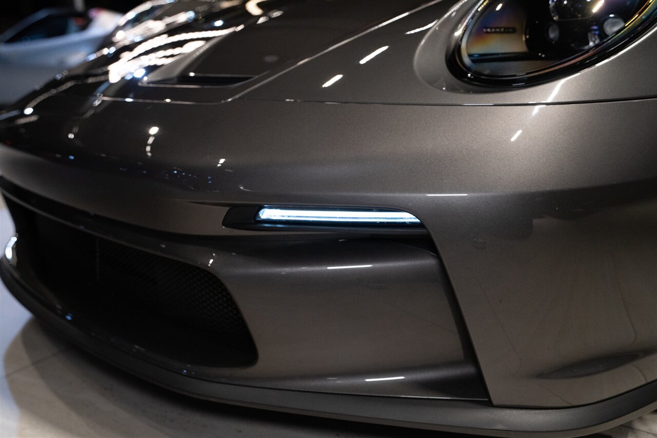 2022 Porsche 911 GT3 Touring   - Photo 10 - Beverly Hills, CA 90212