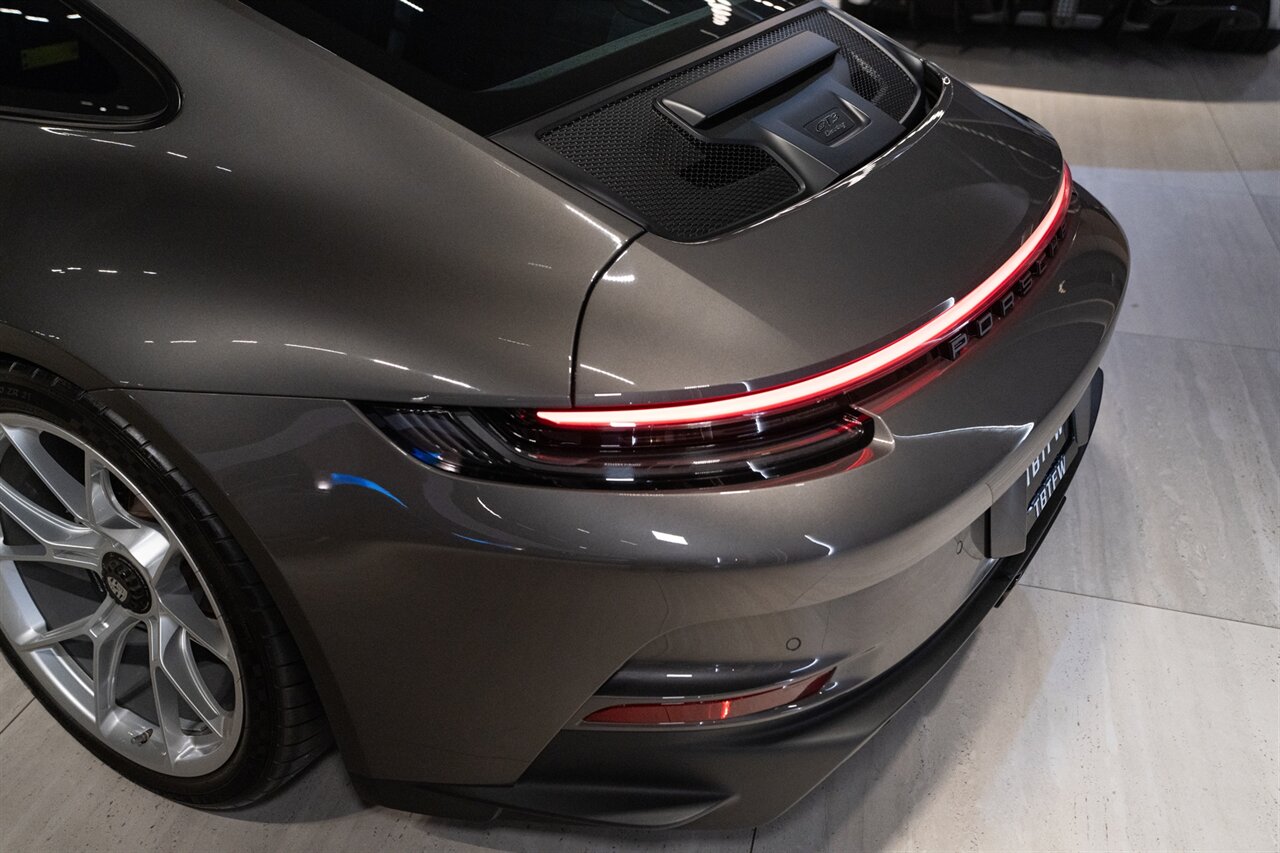 2022 Porsche 911 GT3 Touring   - Photo 28 - Beverly Hills, CA 90212