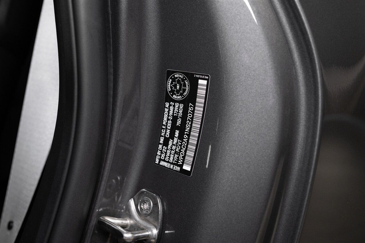 2022 Porsche 911 GT3 Touring   - Photo 37 - Beverly Hills, CA 90212
