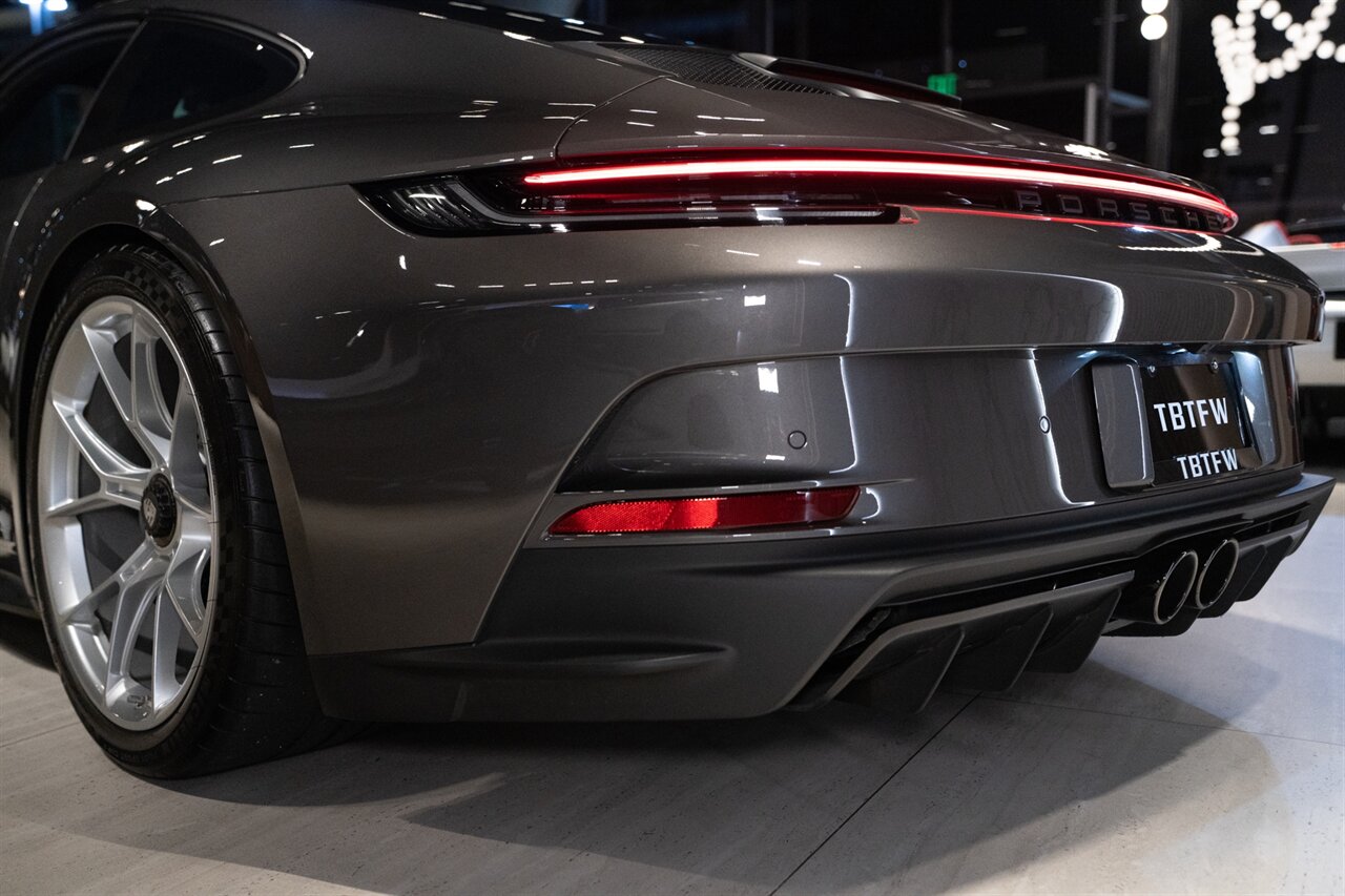 2022 Porsche 911 GT3 Touring   - Photo 29 - Beverly Hills, CA 90212