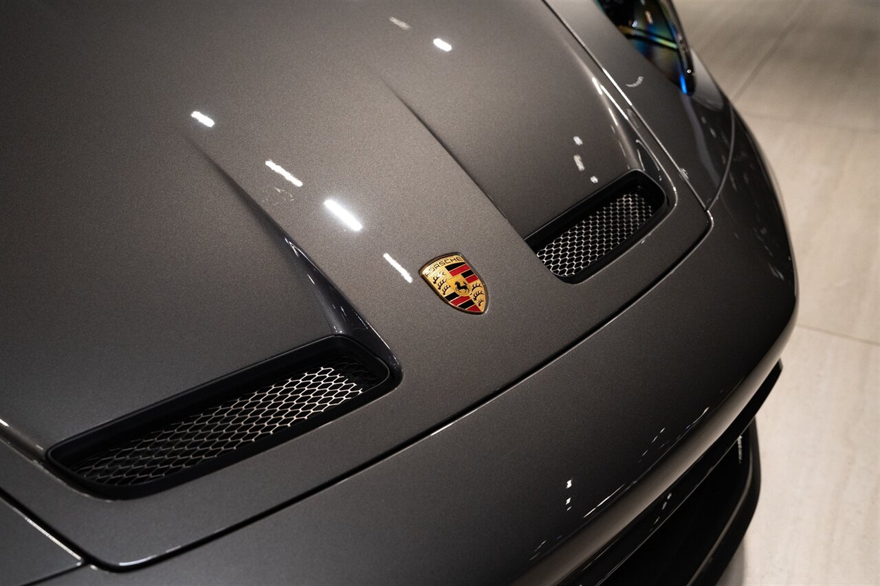 2022 Porsche 911 GT3 Touring   - Photo 7 - Beverly Hills, CA 90212