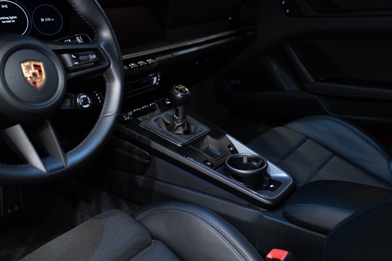 2022 Porsche 911 GT3 Touring   - Photo 16 - Beverly Hills, CA 90212
