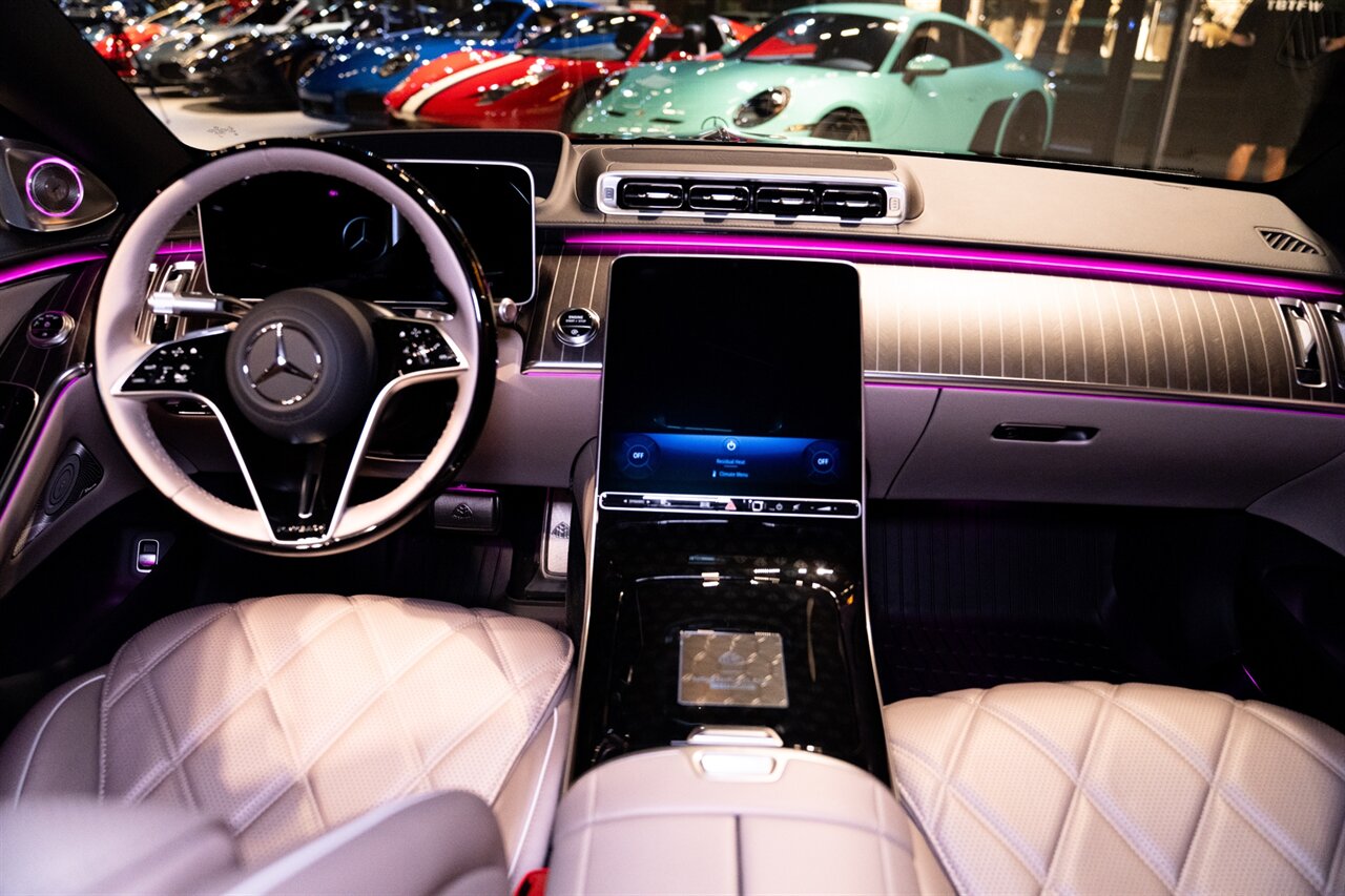 2025 Mercedes-Benz Mercedes-Maybach S 680 Nordic Glow Edition   - Photo 13 - Beverly Hills, CA 90212