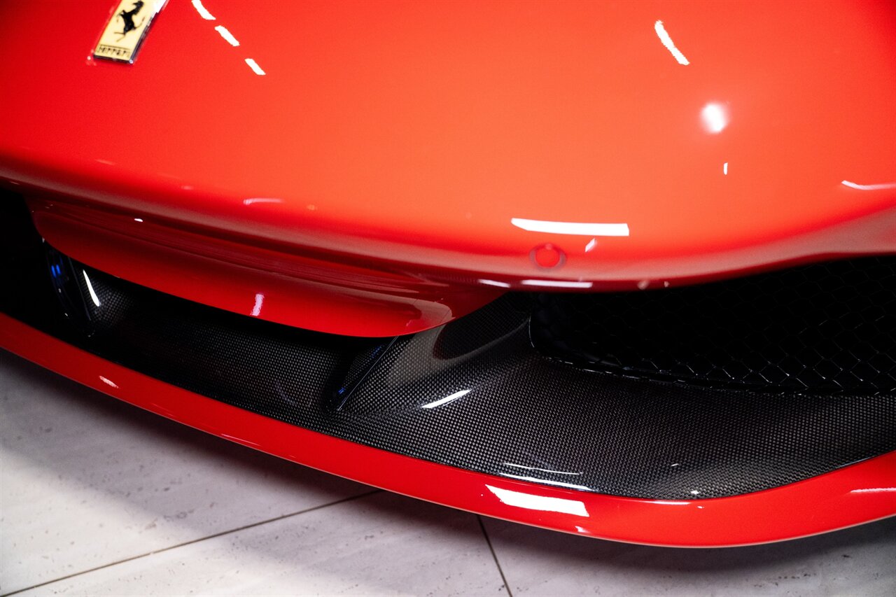 2022 Ferrari F8 Spider   - Photo 8 - Beverly Hills, CA 90212