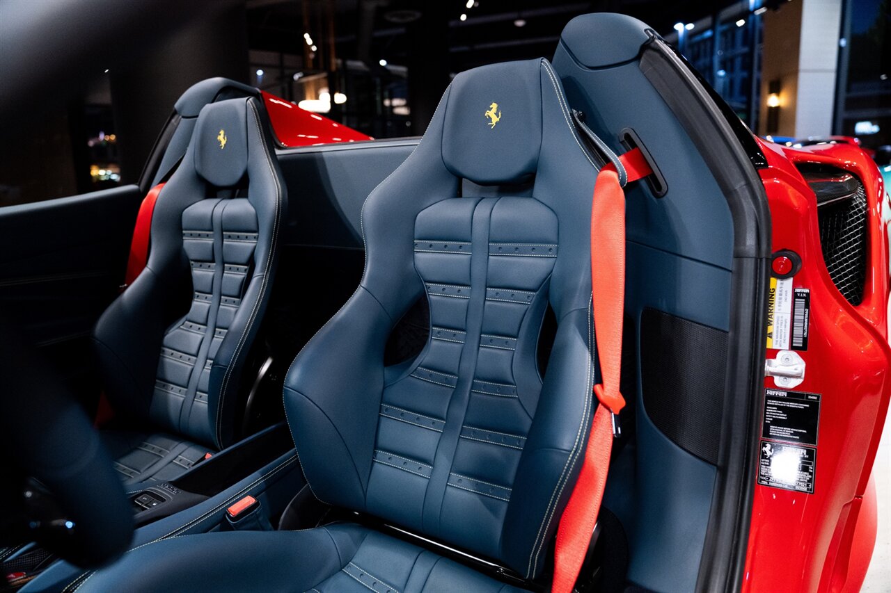 2022 Ferrari F8 Spider   - Photo 10 - Beverly Hills, CA 90212