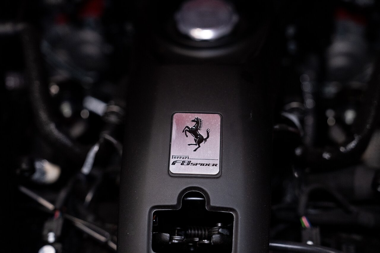 2022 Ferrari F8 Spider   - Photo 33 - Beverly Hills, CA 90212