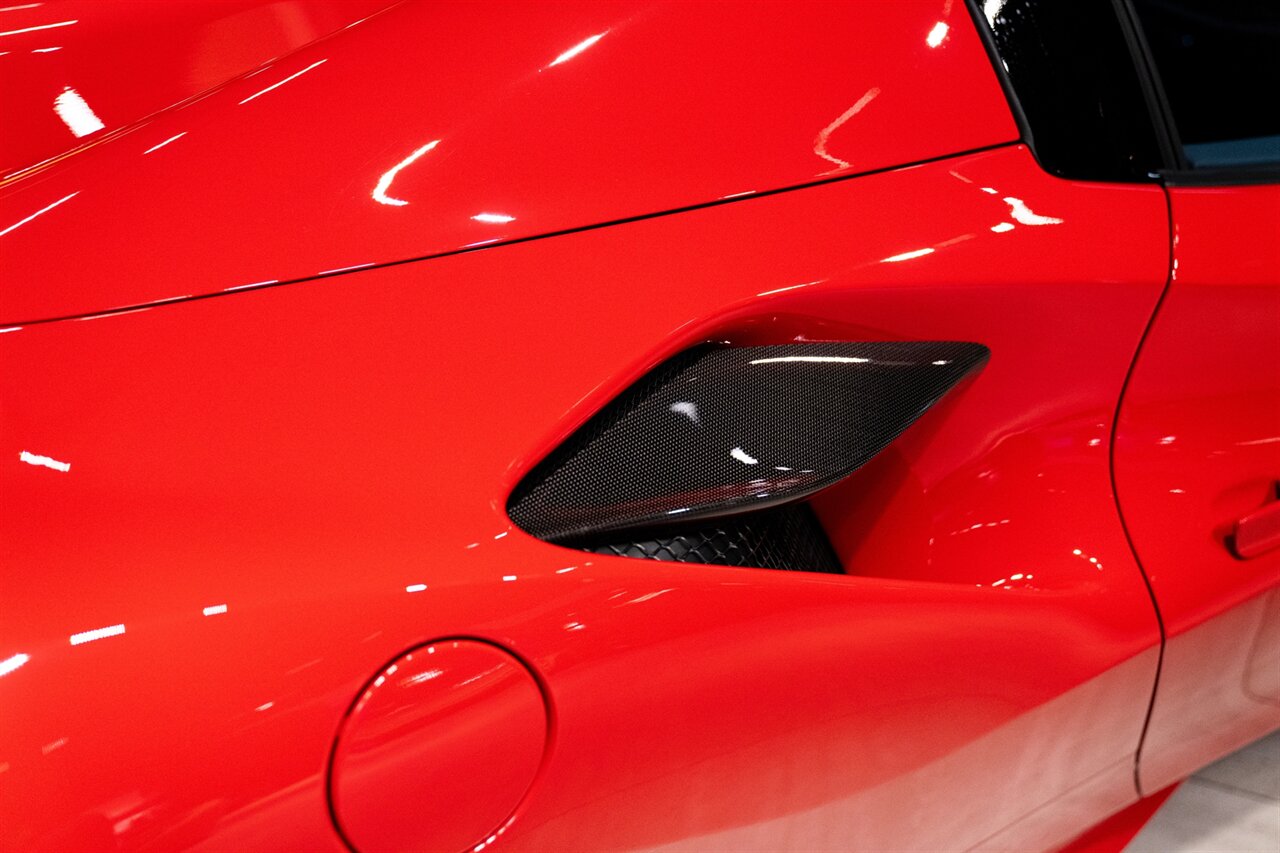 2022 Ferrari F8 Spider   - Photo 25 - Beverly Hills, CA 90212