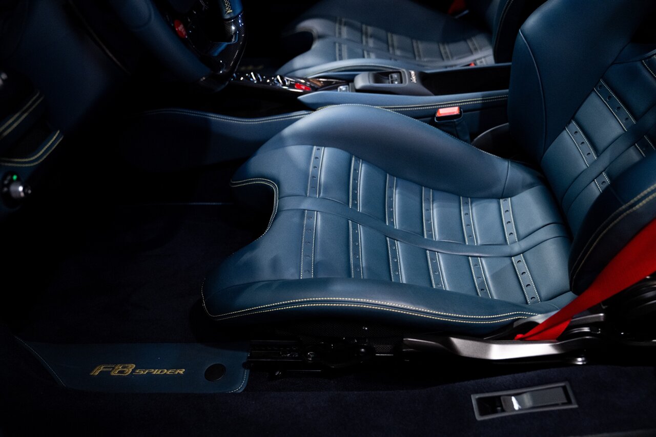 2022 Ferrari F8 Spider   - Photo 15 - Beverly Hills, CA 90212