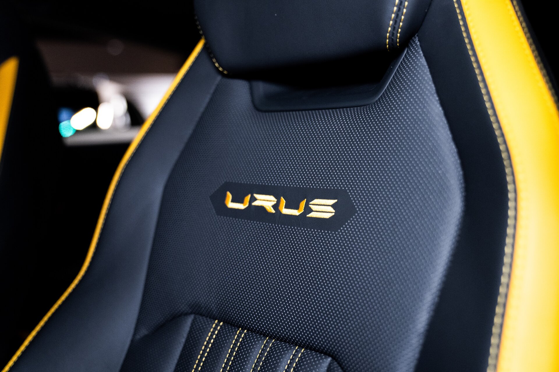 2023 Lamborghini Urus Performante - Photo 29