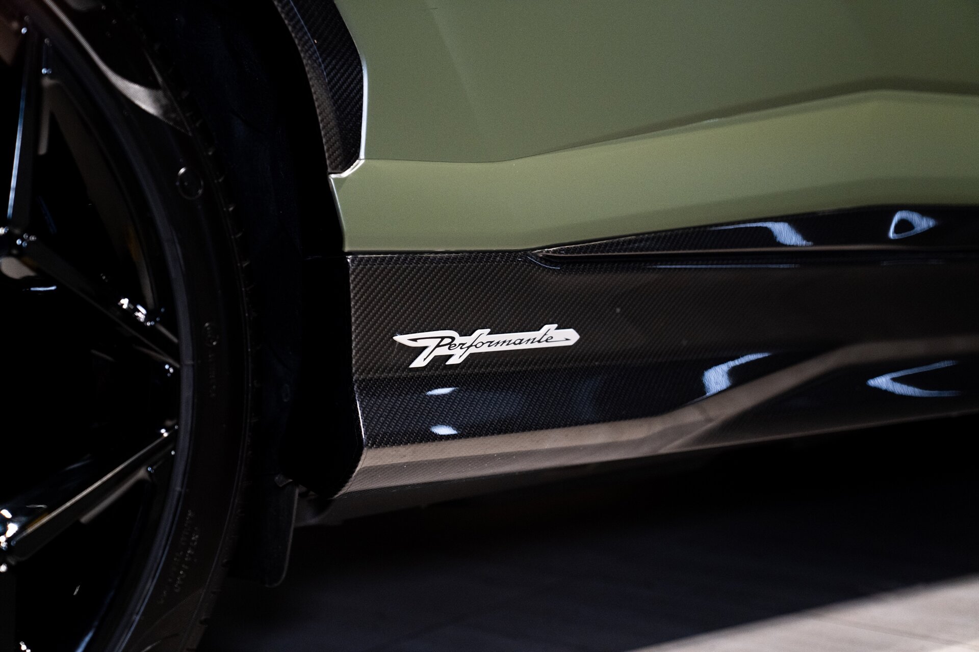 2023 Lamborghini Urus Performante - Photo 7