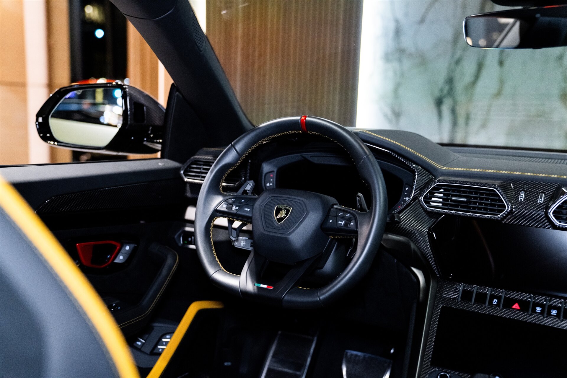 2023 Lamborghini Urus Performante - Photo 21