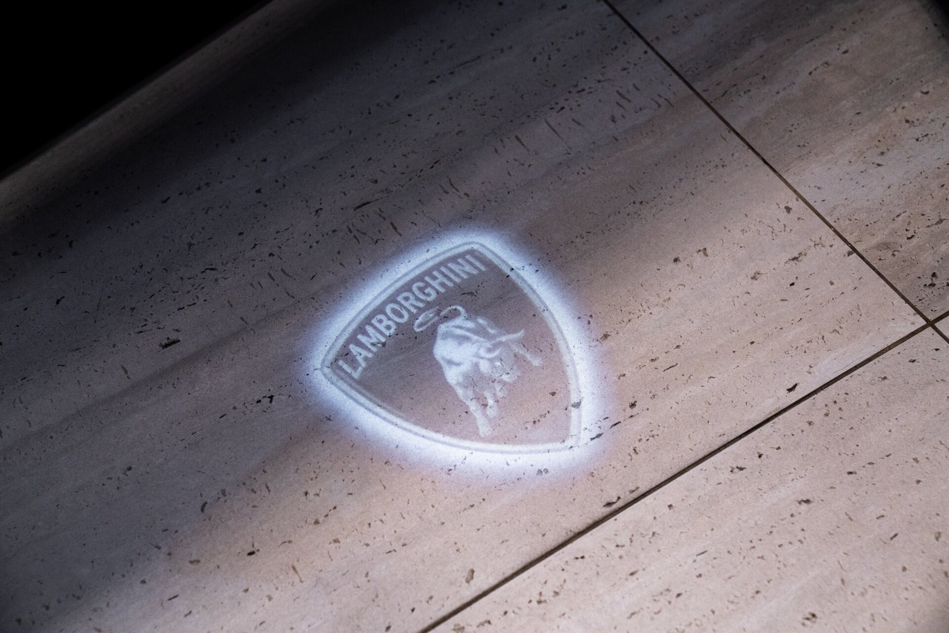 2023 Lamborghini Urus Performante - Photo 32