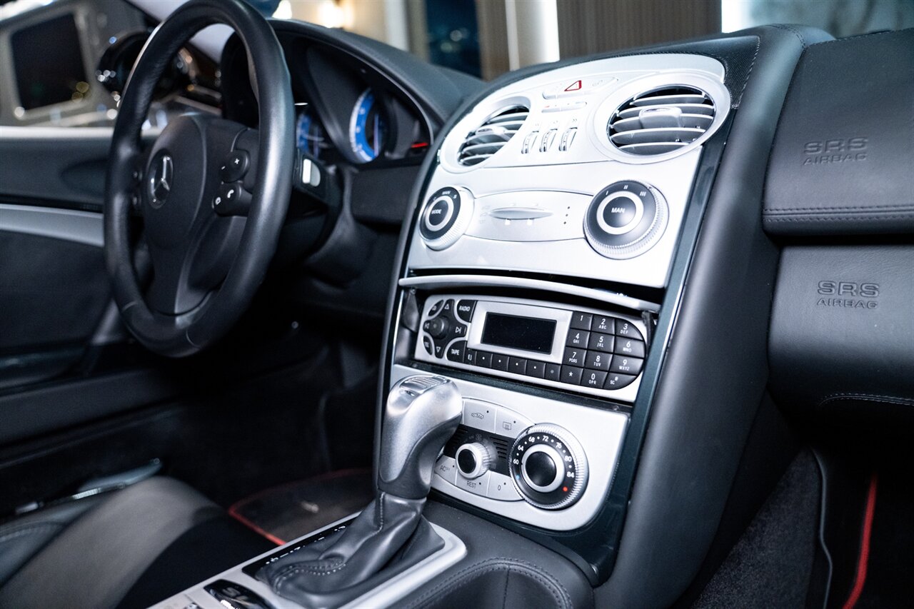 2006 Mercedes-Benz SLR SLR McLaren   - Photo 9 - Beverly Hills, CA 90212
