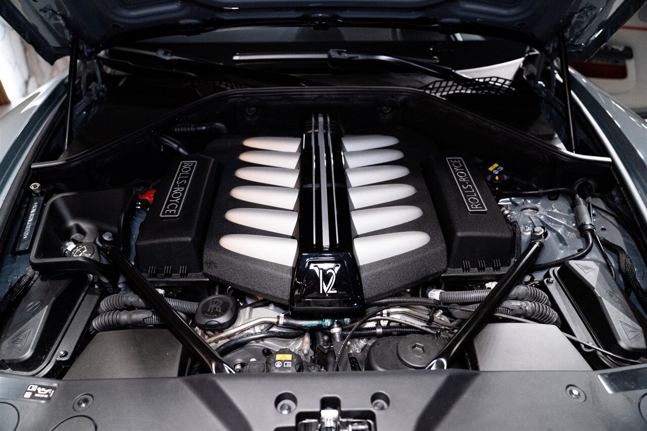 2020 Rolls-Royce Dawn Black Badge   - Photo 35 - Beverly Hills, CA 90212