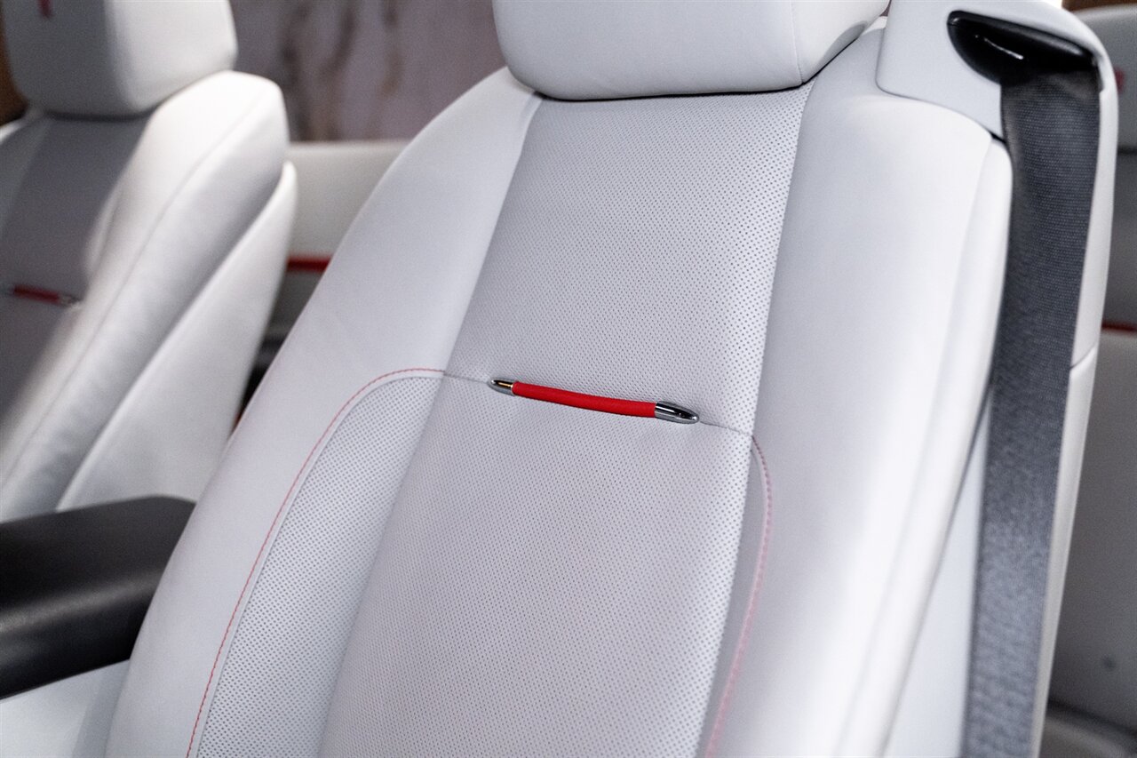 2020 Rolls-Royce Dawn Black Badge   - Photo 17 - Beverly Hills, CA 90212