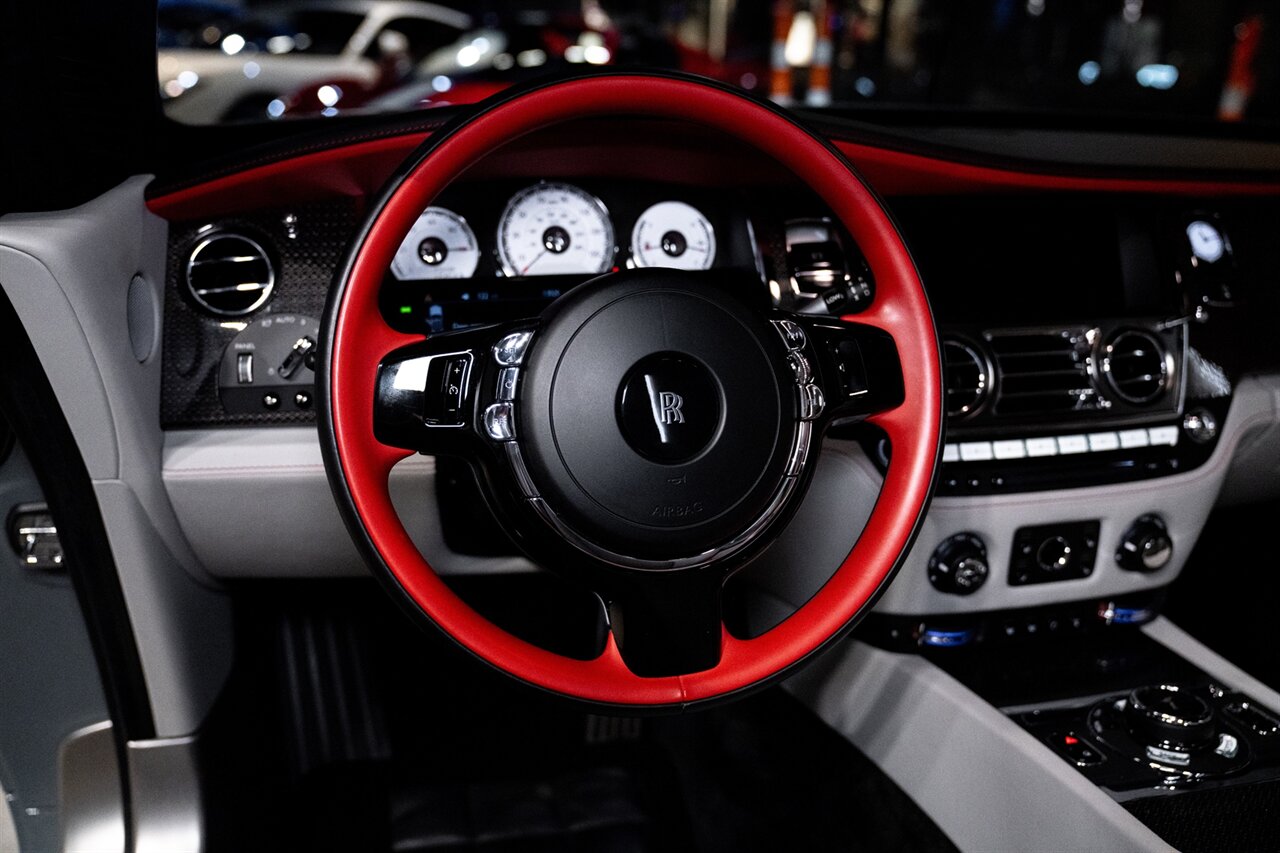 2020 Rolls-Royce Dawn Black Badge   - Photo 14 - Beverly Hills, CA 90212
