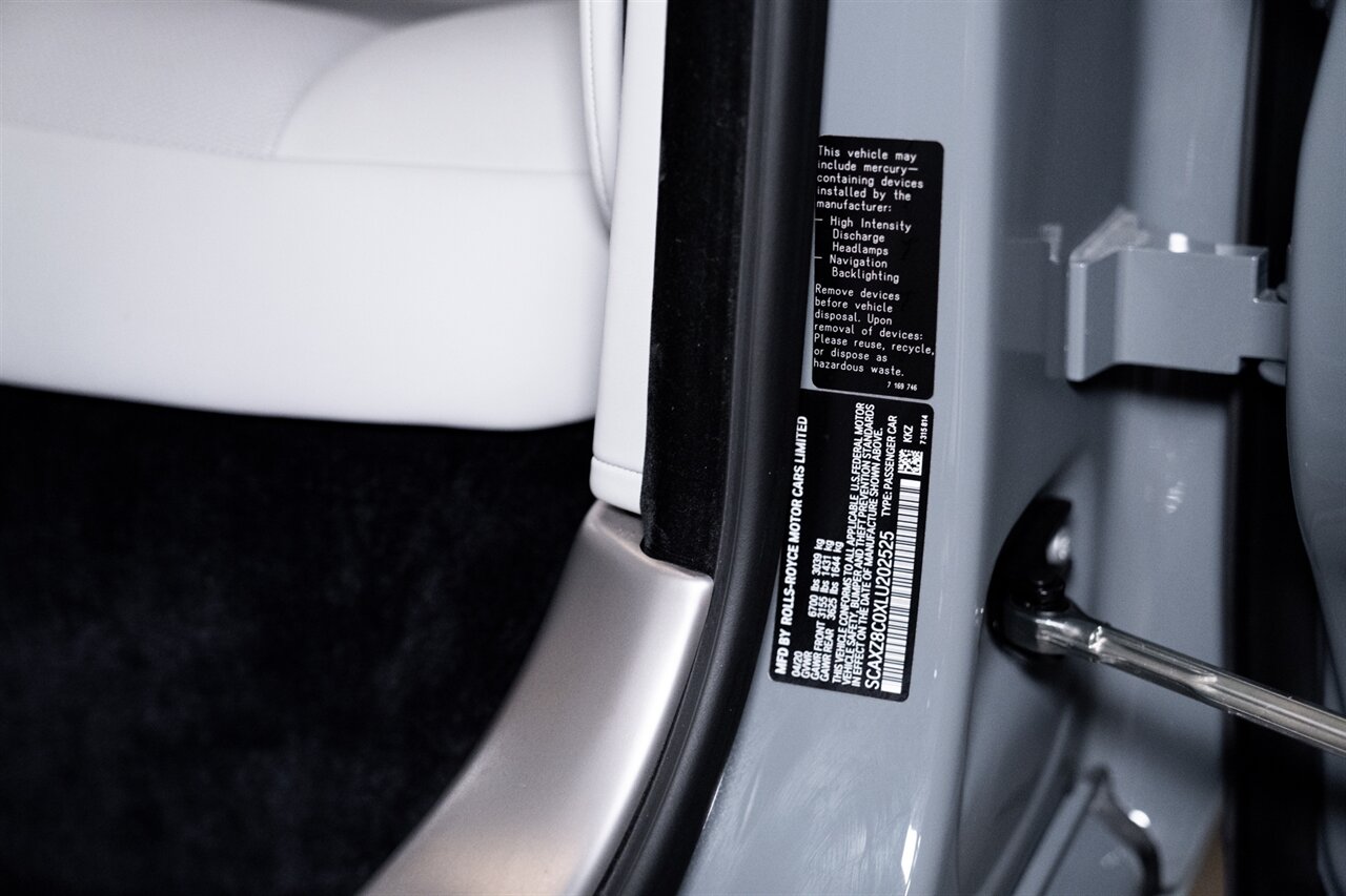 2020 Rolls-Royce Dawn Black Badge   - Photo 34 - Beverly Hills, CA 90212